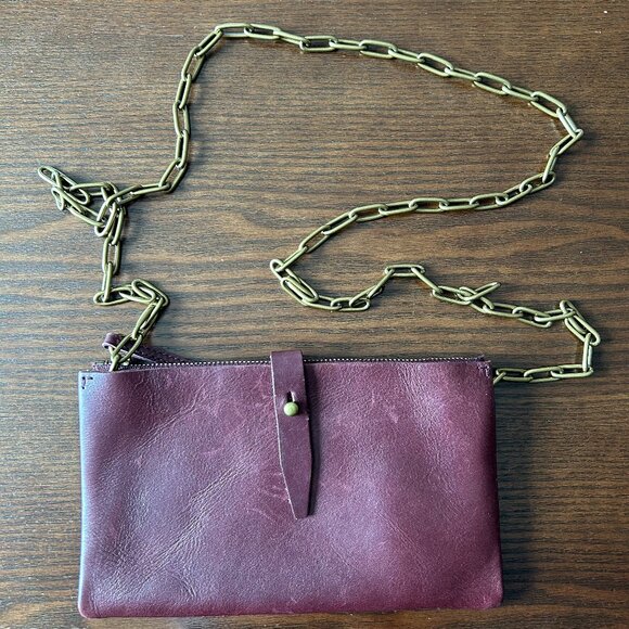 Madewell The Transport Accordion Crossbody in Dark Cabernet - Picture 3 of 8